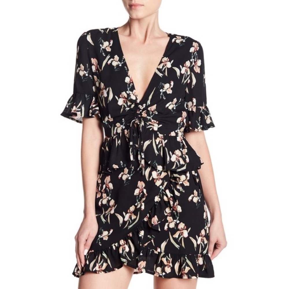 Honey punch Nordstrom black floral crop blouse